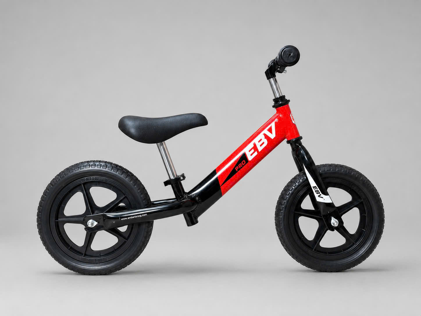 Pro 2026 đỏ đen